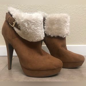 GBG by Guess Women's Ankle Booties 9M Stiletto Platform Tan Faux Suede Faux Fur